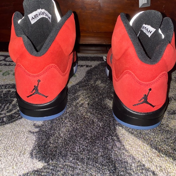 Air Jordan Retro 5 “Raging Bull” Size 8.5